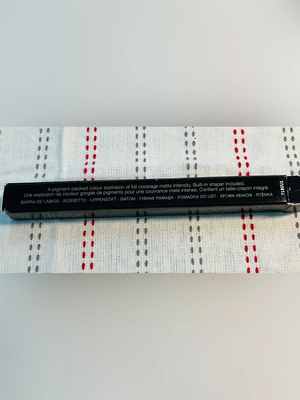 laura mercier Velour Extreme Matte Lipstick - Deep Berry Red - Shade Dare